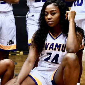 Meet your Posher, Artavia